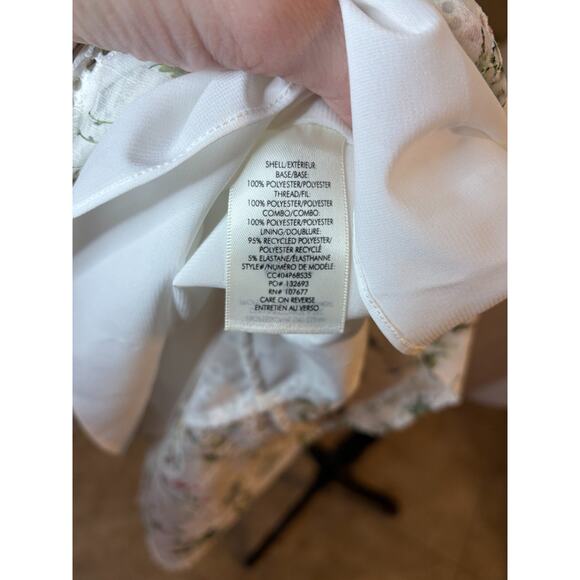 Alice + Olivia Hartford Floral Eyelet Romper Mini Dress Size 6 NEW MSRP $398 - Picture 7 of 8